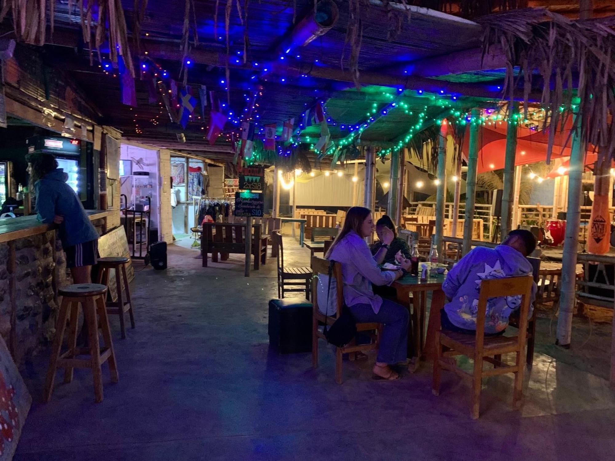 Saigon Backpackers Hostel Манкора Екстер'єр фото